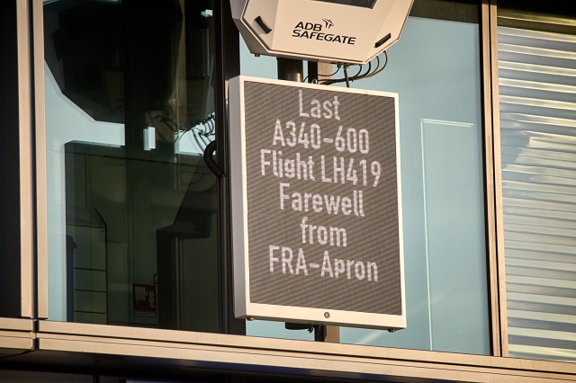 Lh Letzter Airbus A340600 Flug 3.jpg